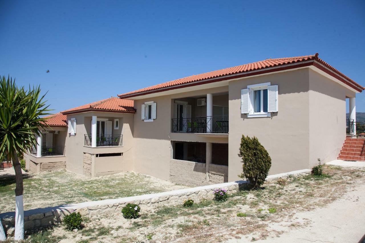 Maspali Apartments Lixouri Exterior photo